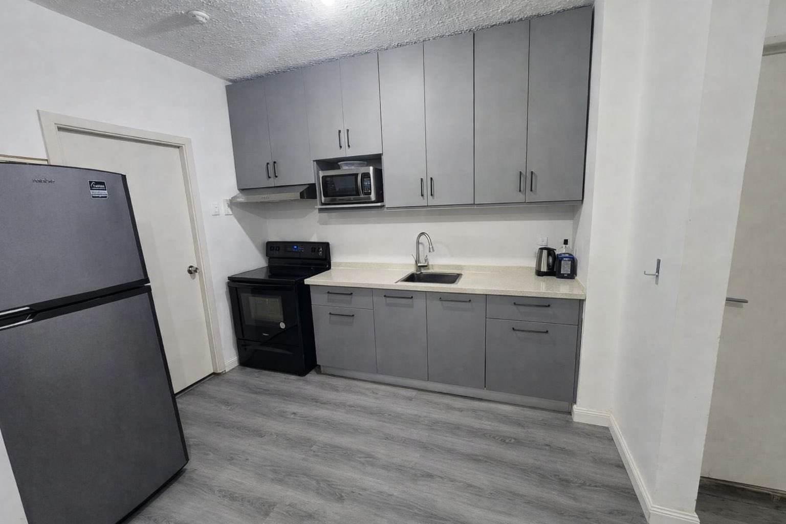 SECOND FLOOR APARTMENT