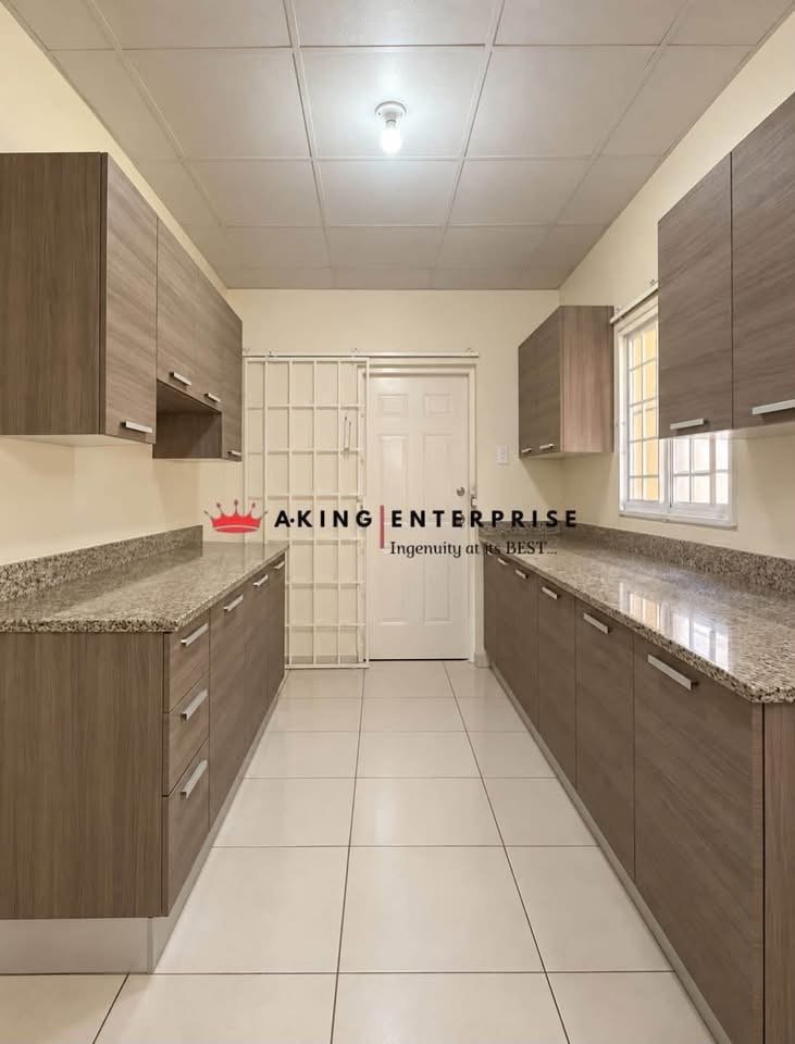 GLENDALE GATED COMPOUND AKG - 00058