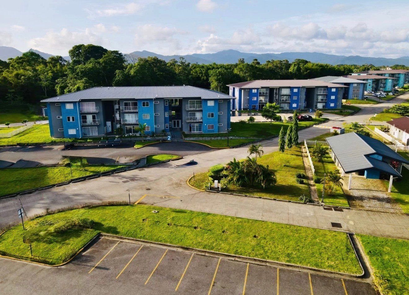 Second Floor East Lake Apartment